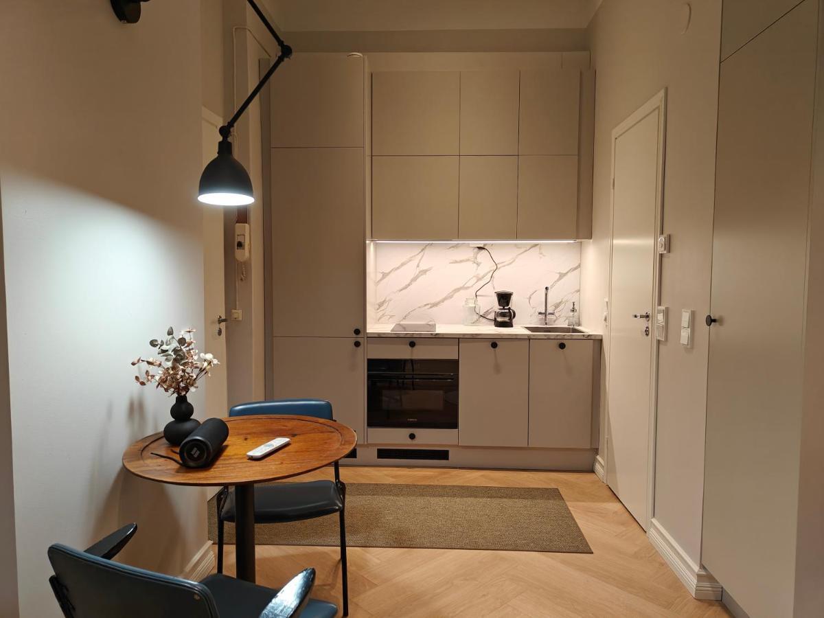 Design Studio In Kamppi Leilighet Helsingfors Eksteriør bilde
